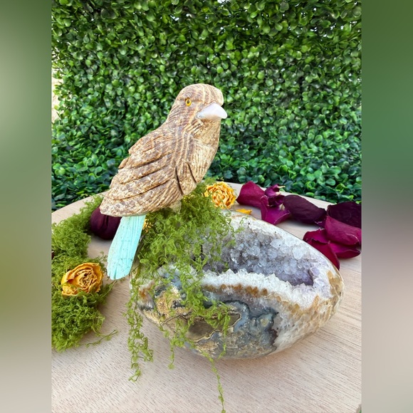 Bird Totem on Agate Egg | Balance & New Beginnings - Picture 8 of 8